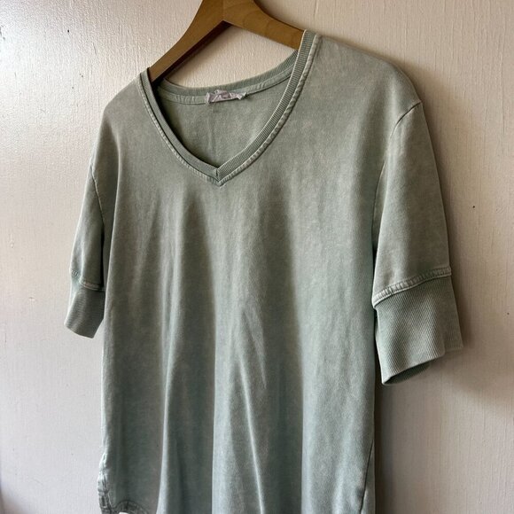 Jane and Delancey Top Womens Small Blue Short Sleeve Sweatshirt V-neck - Picture 2 of 8
